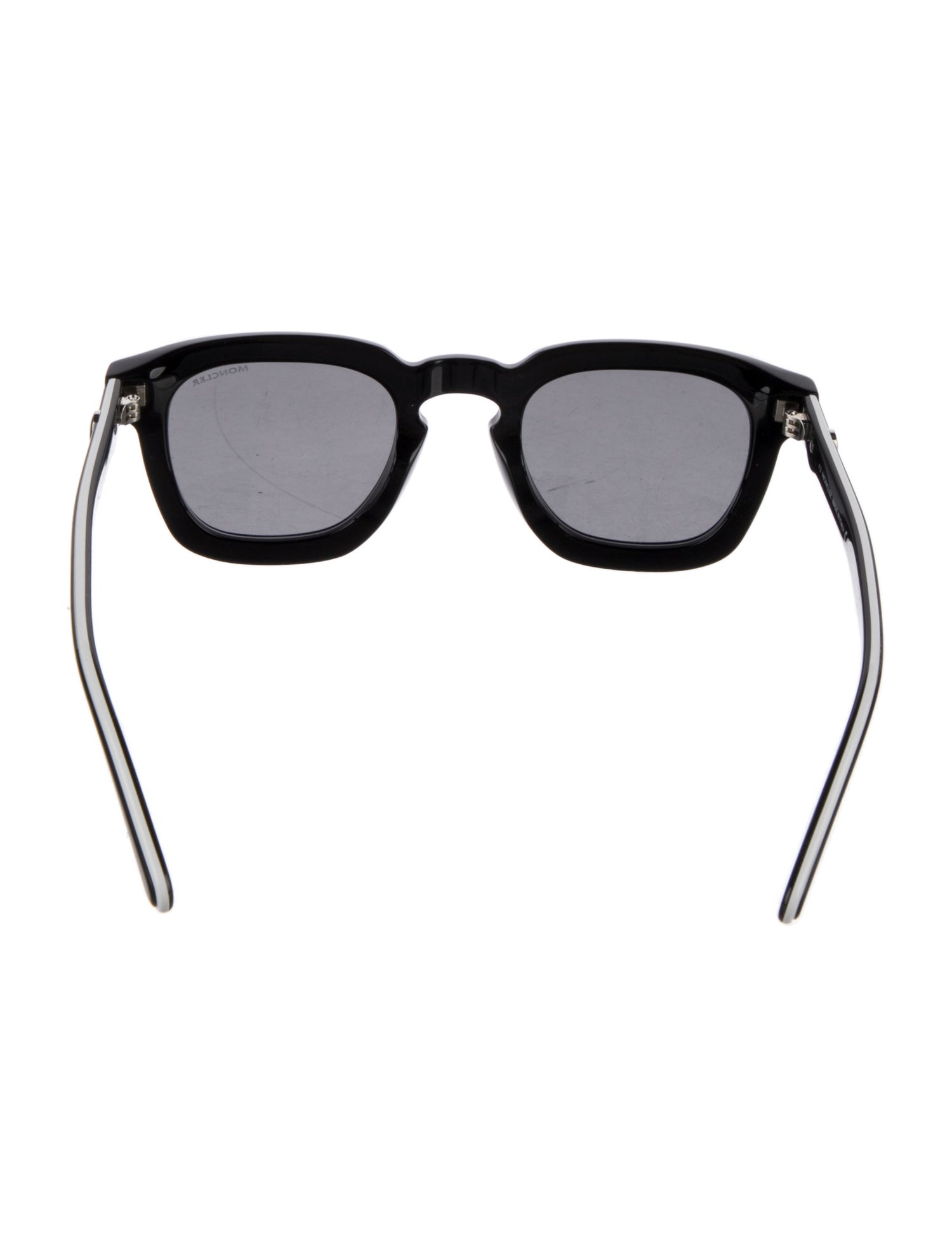 Moncler Wayfarer Tinted Sunglasses