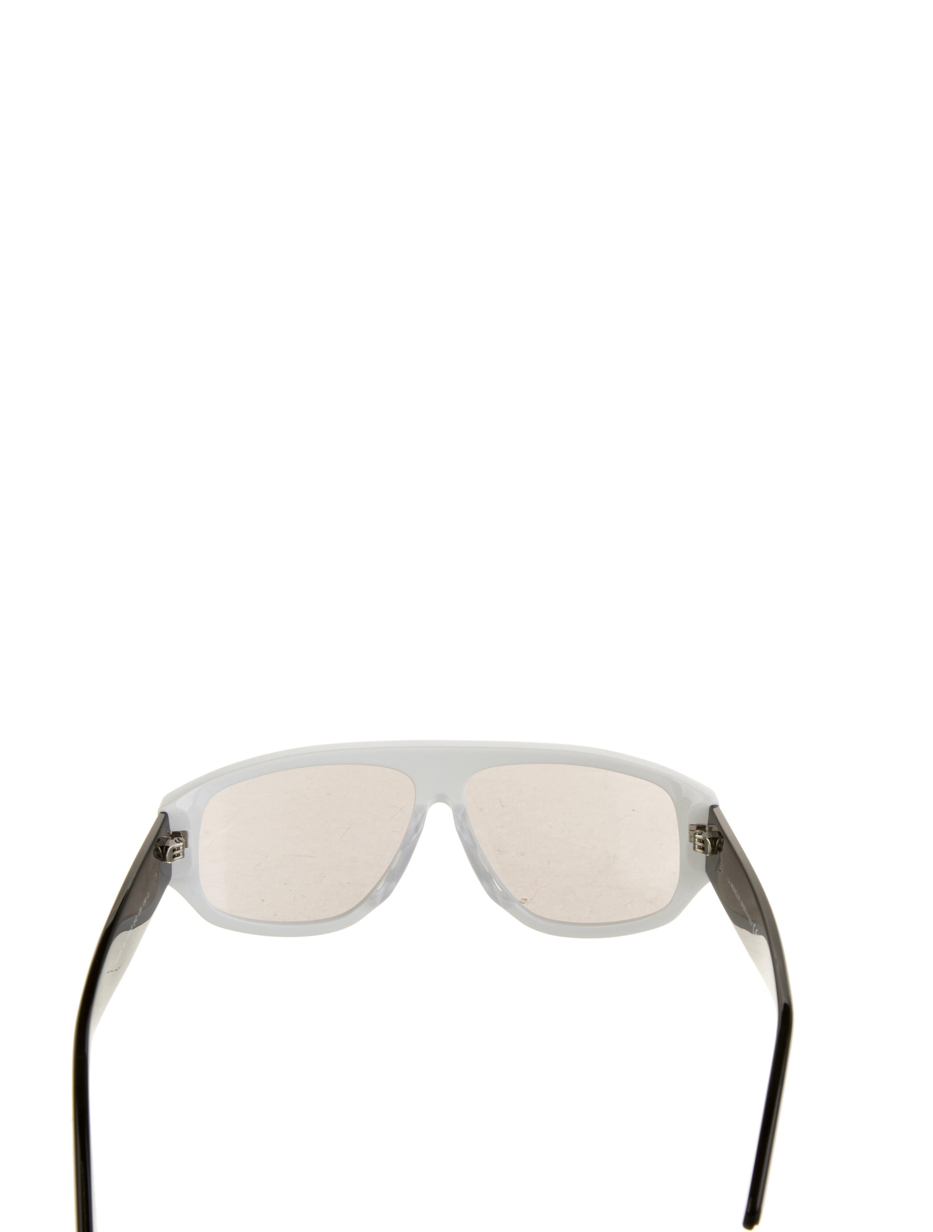 Moncler Oversize Tinted Sunglasses