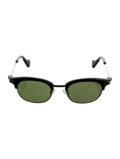 Moncler Wayfarer Tinted Sunglasses