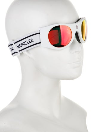 Moncler Round Tinted Sunglasses