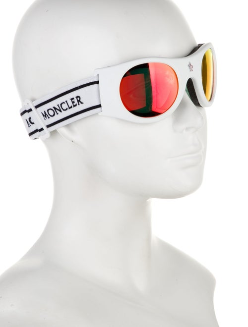 Moncler Round Tinted Sunglasses