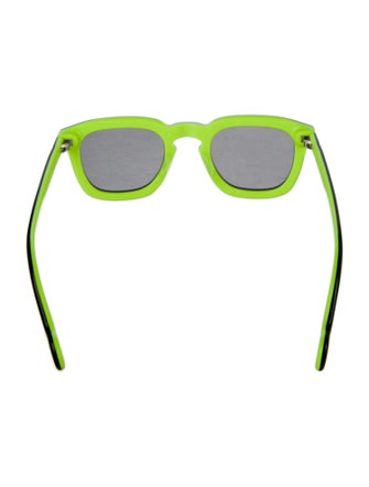 Moncler Wayfarer Tinted Sunglasses