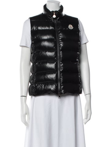 Click to view more detailed imagery on our partner's website Pre-owned Moncler Down Jacket In Black/white