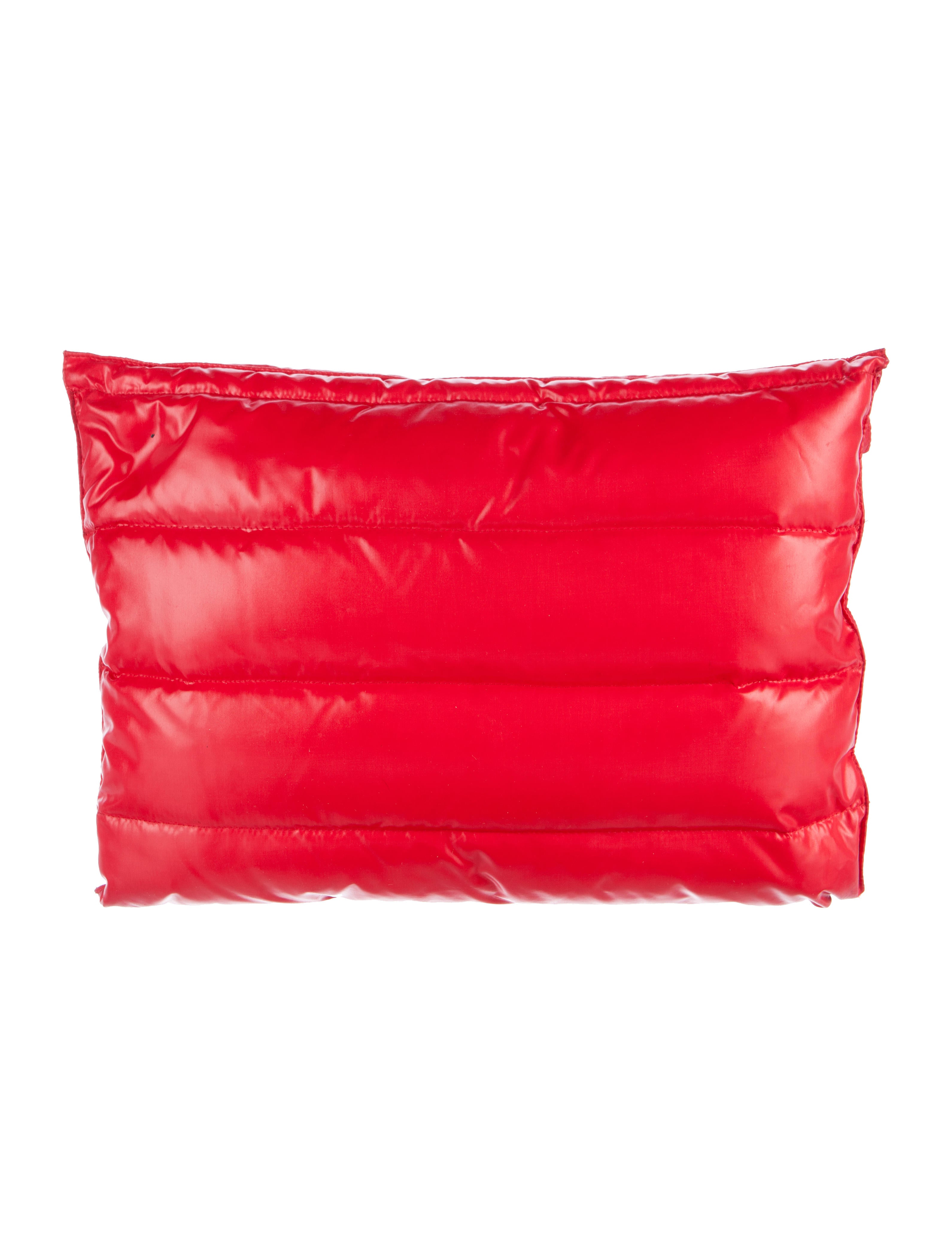 puffer laptop sleeve