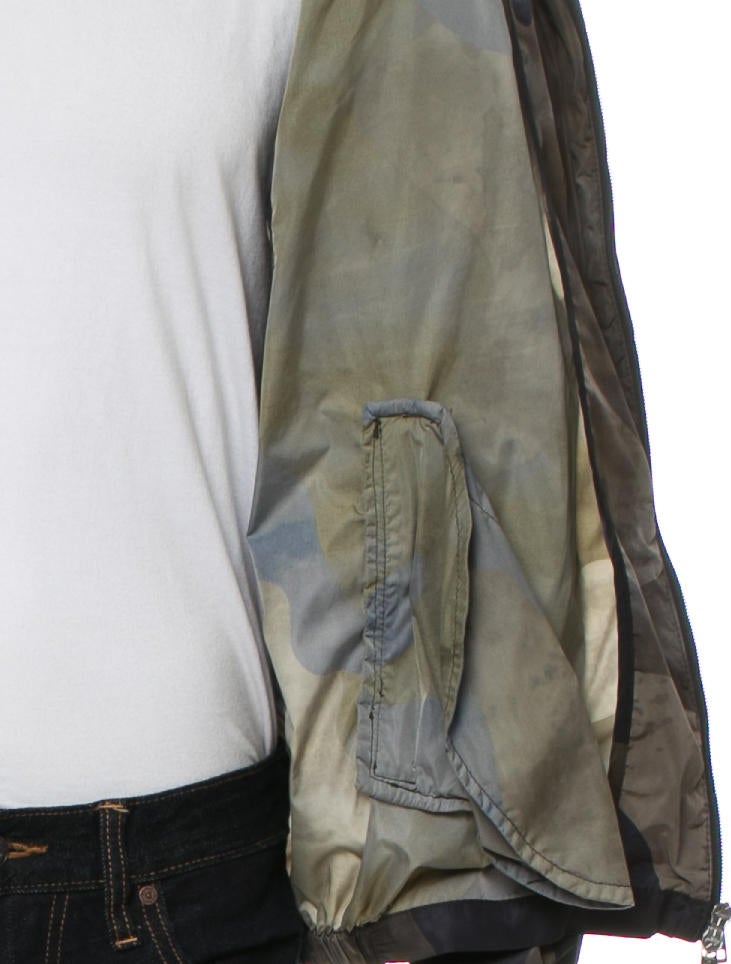 Moncler Nath Camouflage Jacket - Green Outerwear, Clothing