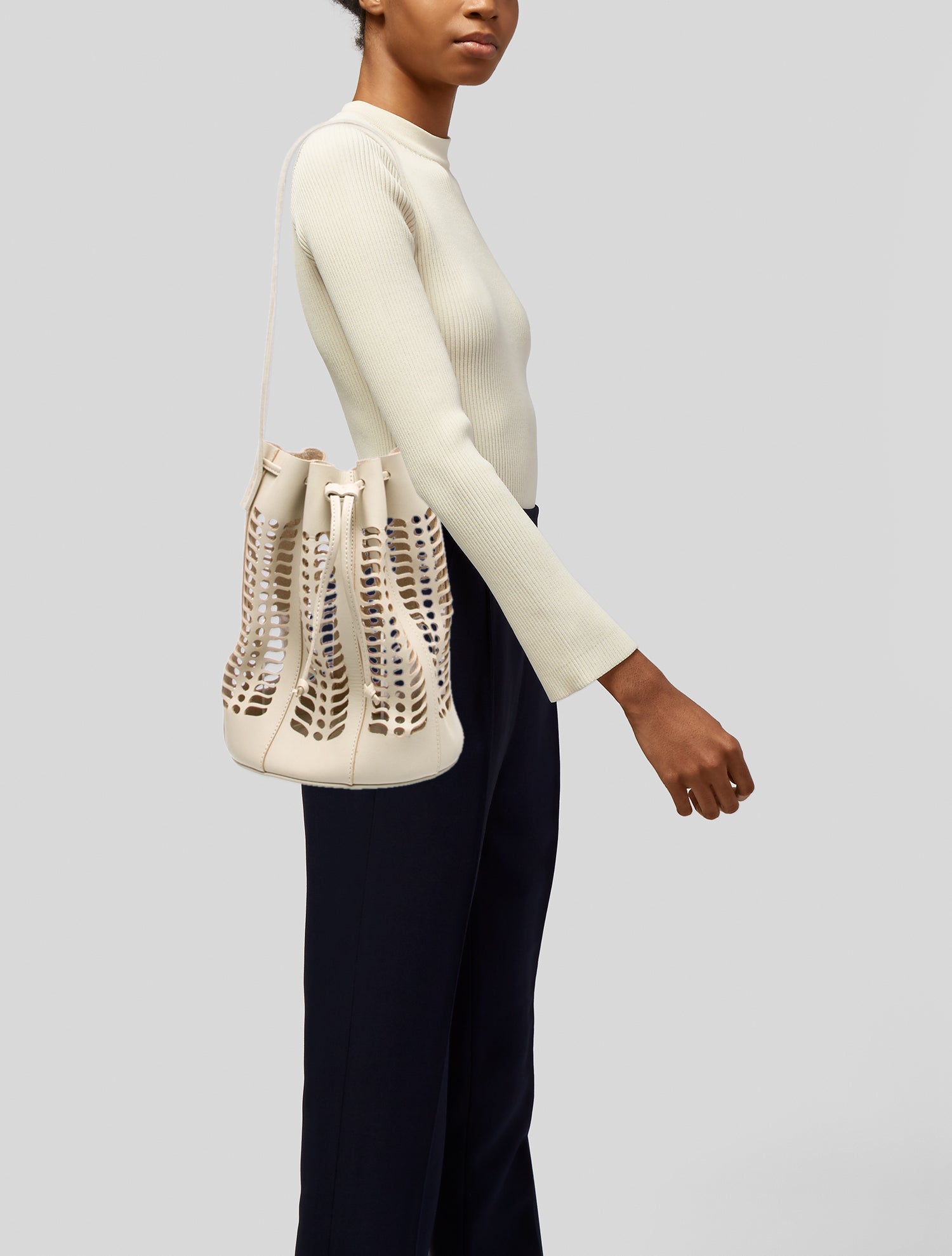 Modern Weaving Leather Bucket Bag