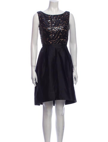 Monique Lhuillier Dresses Bateau Neckline Knee-Length Dress US 4 | S