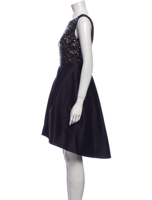 Monique Lhuillier Bateau Neckline Knee-Length Dress