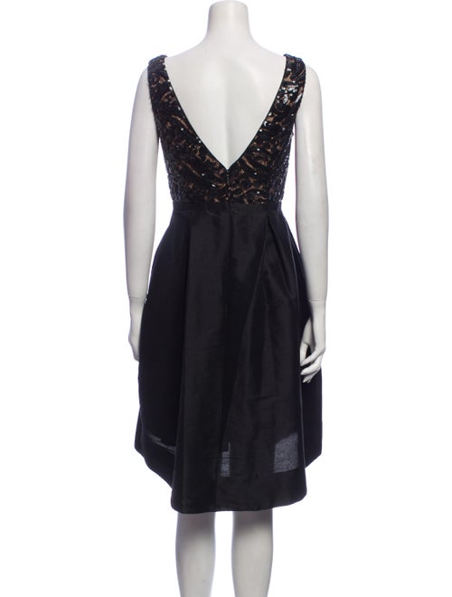 Monique Lhuillier Bateau Neckline Knee-Length Dress