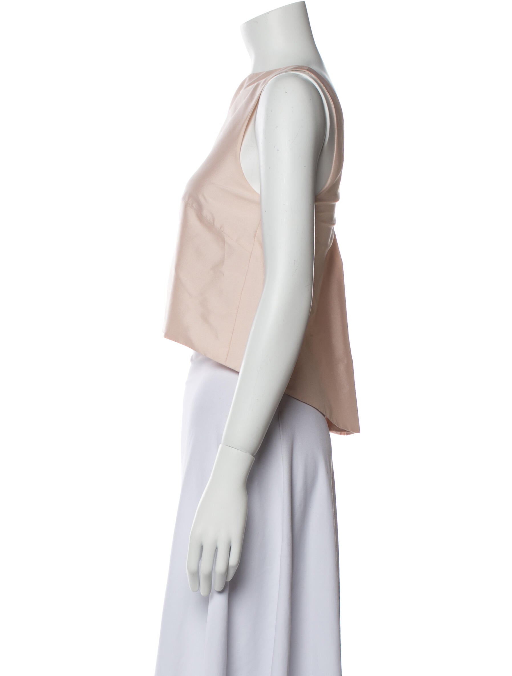 Monique Lhuillier Bateau Neckline Sleeveless Crop Top