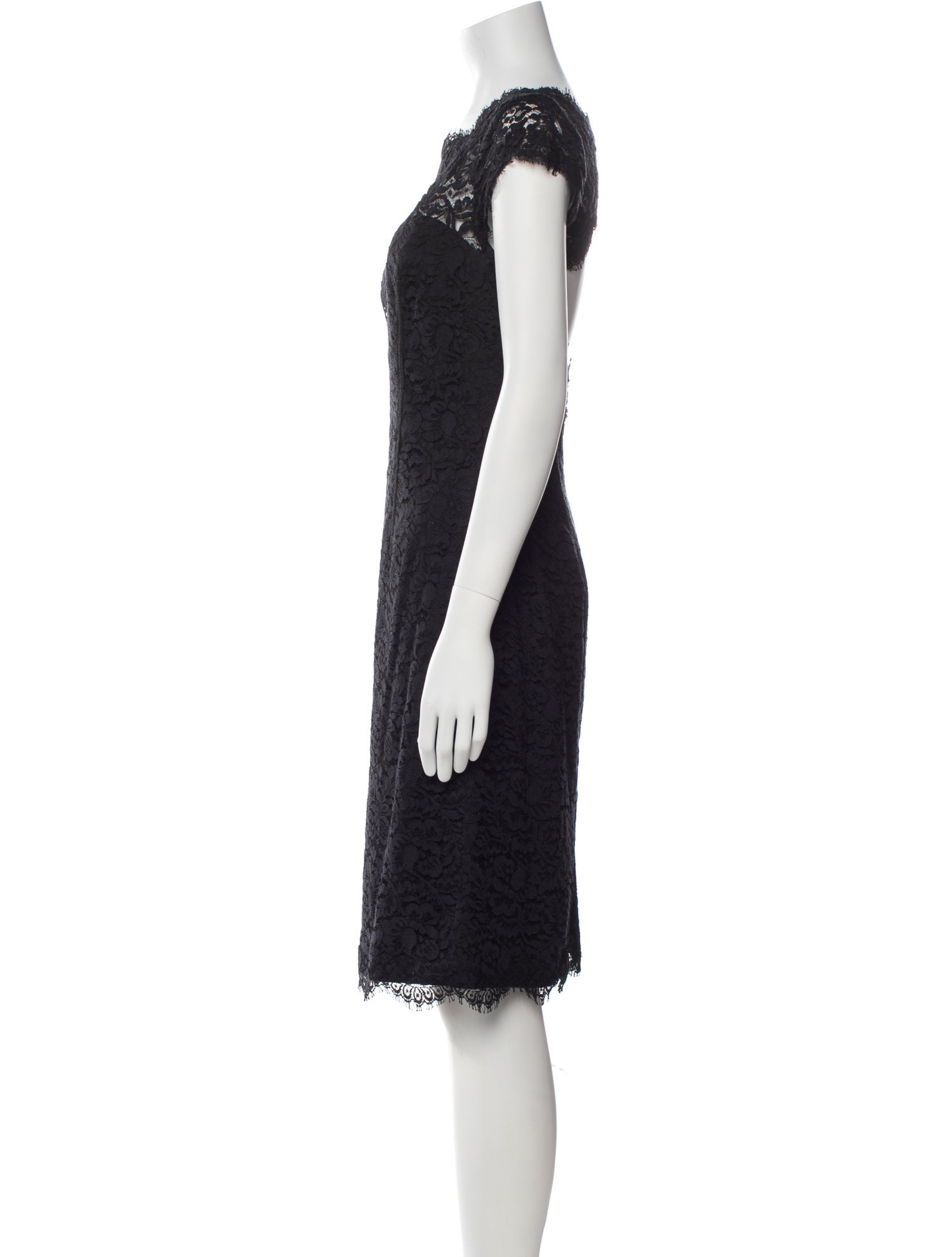 Monique Lhuillier Bateau Neckline Knee-Length Dress