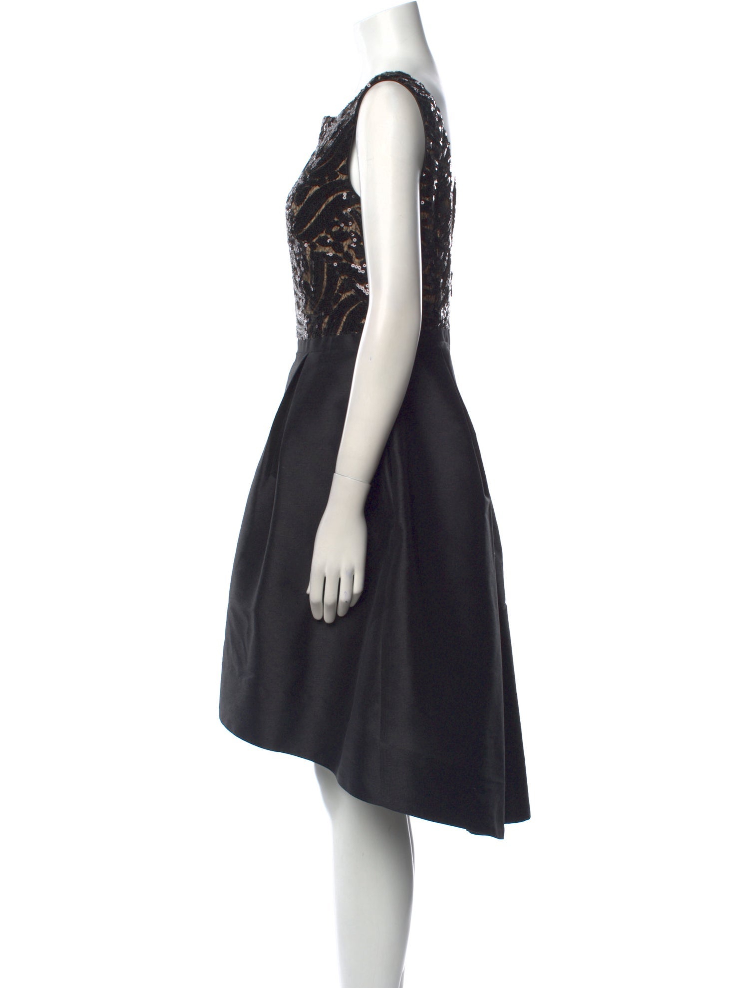 Monique Lhuillier Bateau Neckline Midi Length Dress