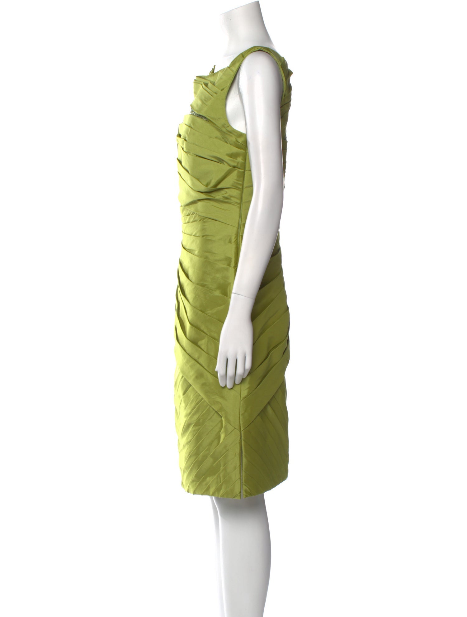 Monique Lhuillier Bateau Neckline Knee-Length Dress