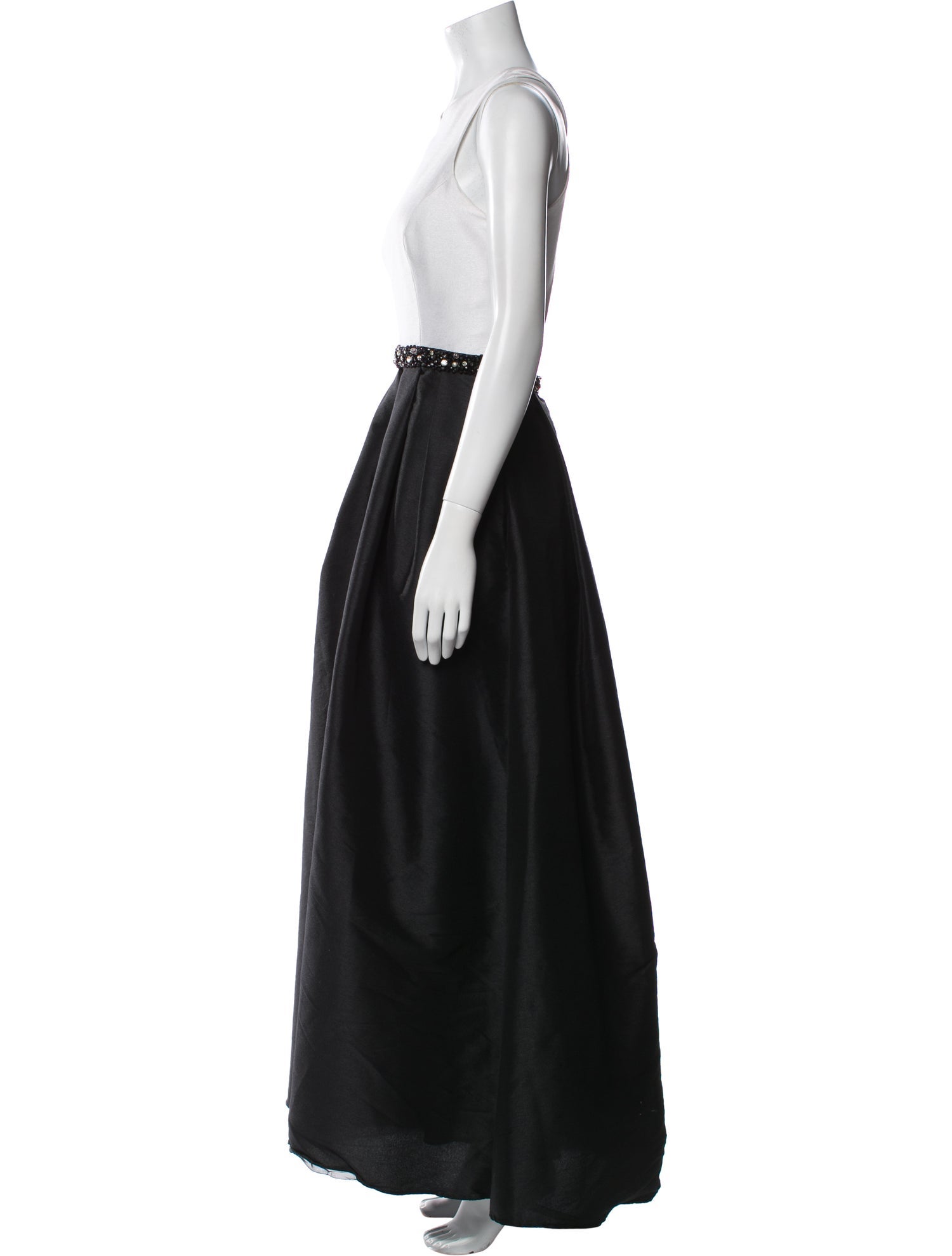 Monique Lhuillier Crew Neck Long Dress