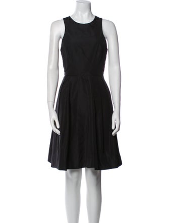 Monique Lhuillier Scoop Neck Knee-Length Dress