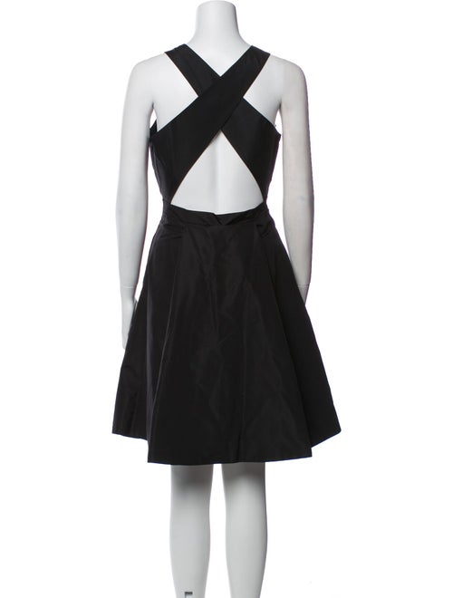 Monique Lhuillier Scoop Neck Knee-Length Dress