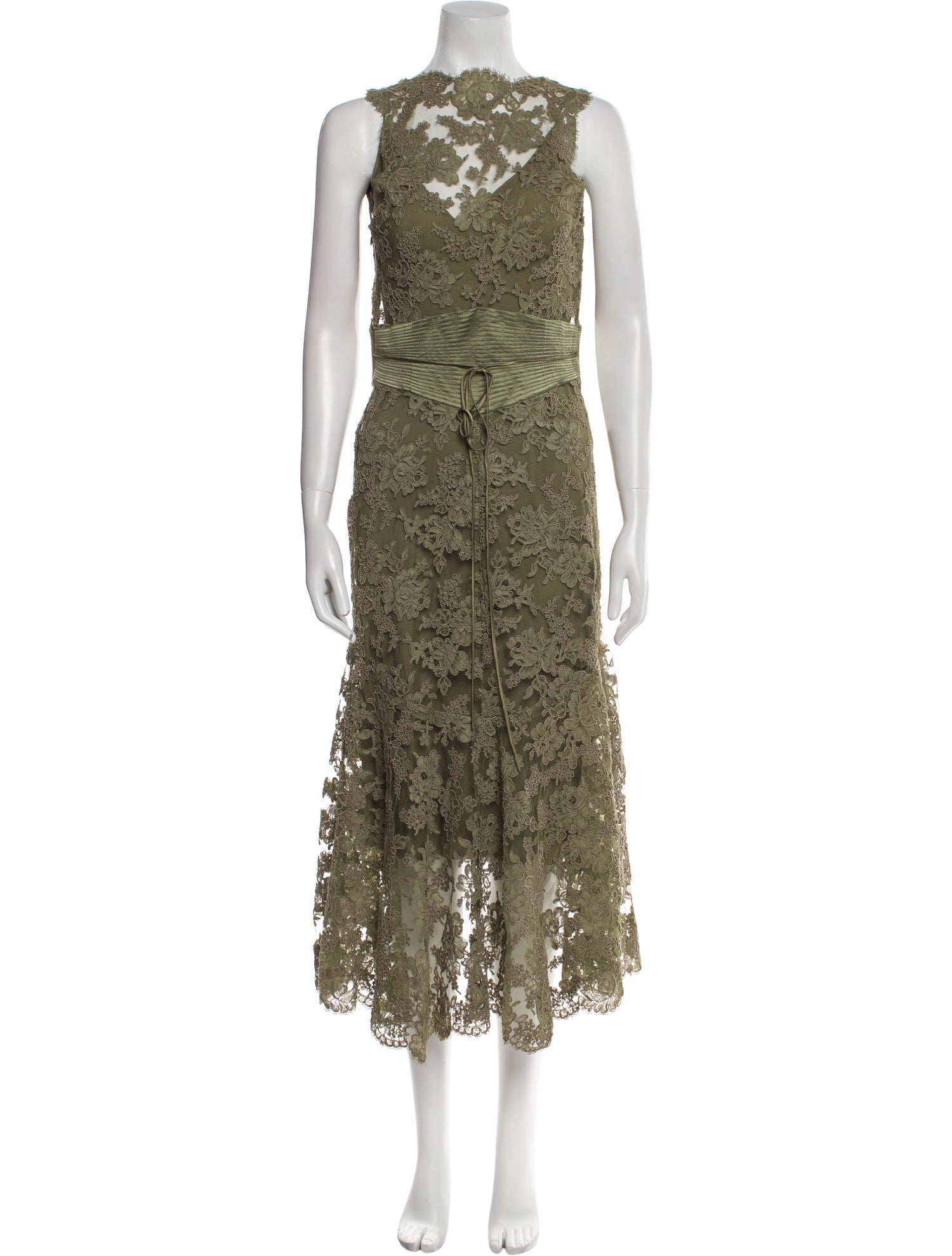 Monique Lhuillier Crew Neck Long Dress