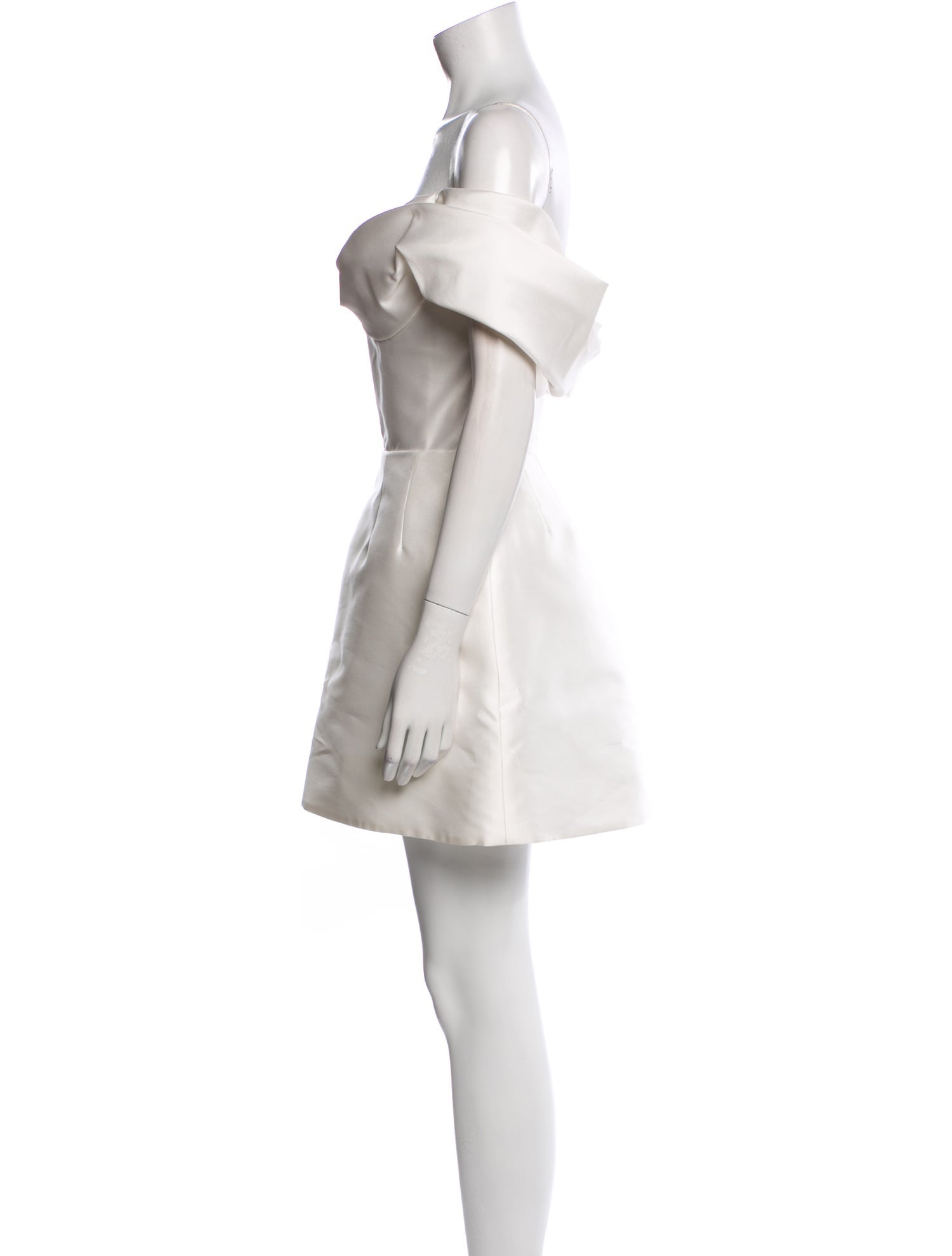 Monique Lhuillier Off-The-Shoulder Mini Dress