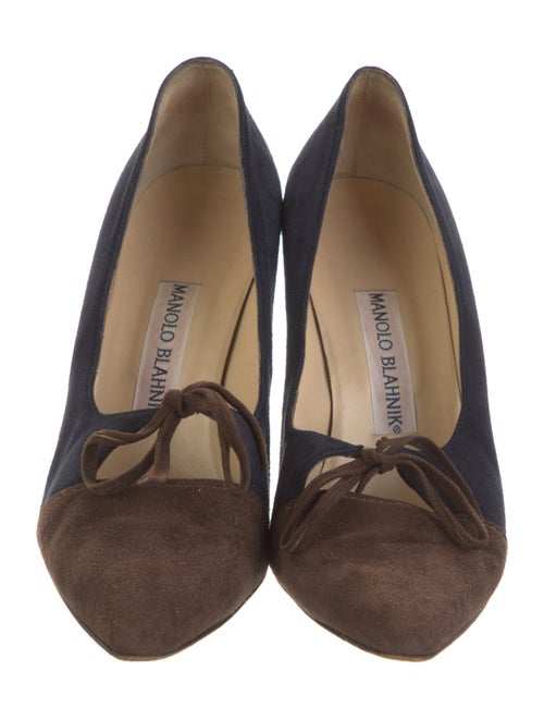 Manolo Blahnik Suede Bow Accents Pumps