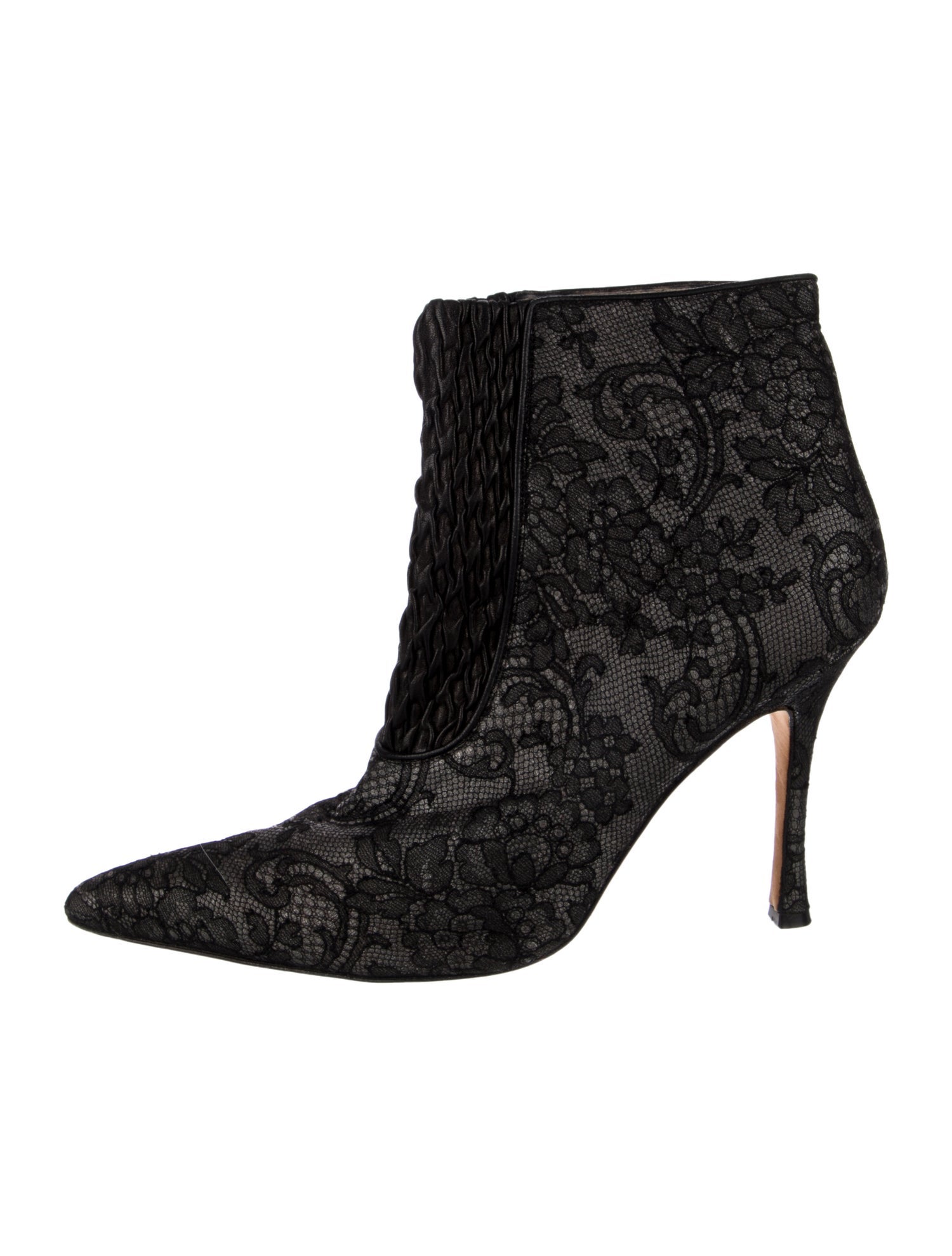 Manolo Blahnik Lace Lace Pattern Boots