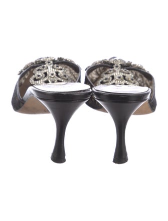 Manolo Blahnik Lace Lace Pattern Mules
