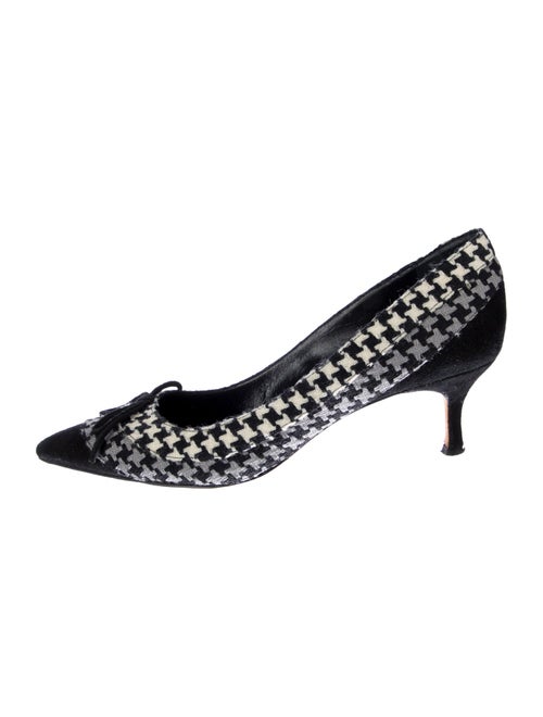 Manolo Blahnik Canvas Houndstooth Print Pumps