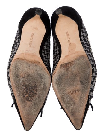 Manolo Blahnik Canvas Houndstooth Print Pumps