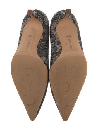 Manolo Blahnik Lace Pattern Pumps