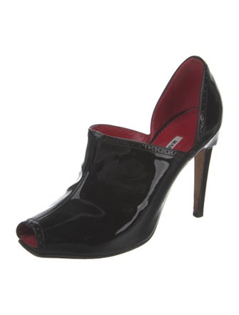 Manolo Blahnik Patent Leather Lasercut Accents D'Orsay Pumps
