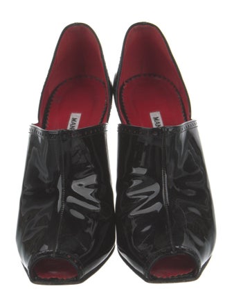 Manolo Blahnik Patent Leather Lasercut Accents D'Orsay Pumps