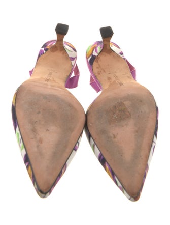 Manolo Blahnik Printed Slingback Pumps
