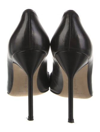 Manolo Blahnik Bb Calf Leather Pumps