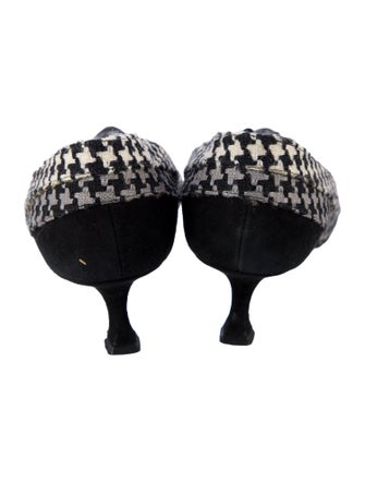 Manolo Blahnik Suede Houndstooth Print Pumps