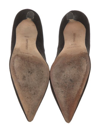 Manolo Blahnik Suede Pumps