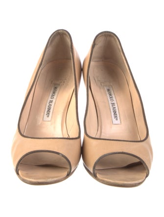 Manolo Blahnik Leather Grosgrain Trim Pumps