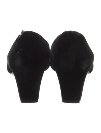 Manolo Blahnik Velvet Crystal Embellishments Pumps