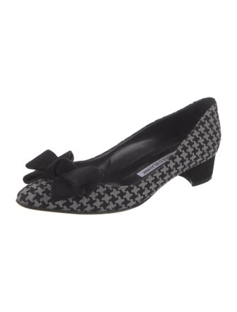 Manolo Blahnik Houndstooth Print Bow Accents Pumps