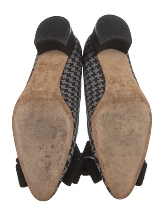 Manolo Blahnik Houndstooth Print Bow Accents Pumps