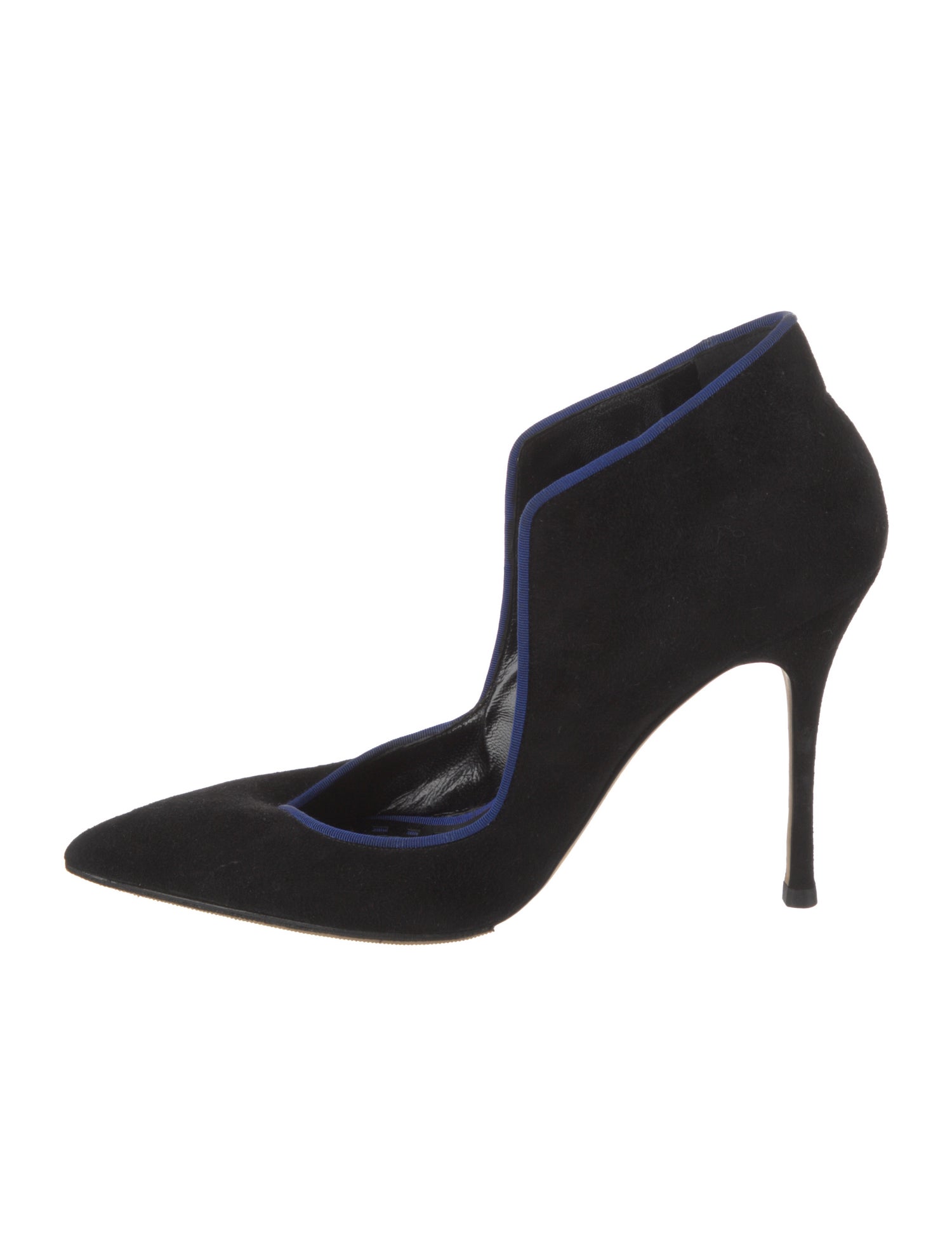 Manolo Blahnik Suede Pumps