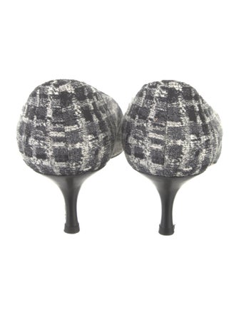 Manolo Blahnik Printed Pumps