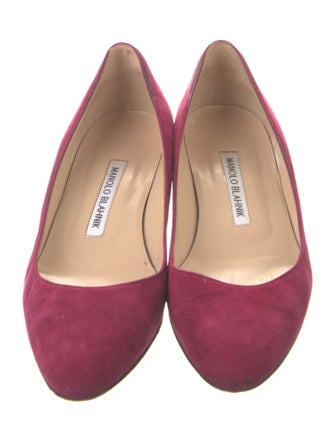 Manolo Blahnik Suede Pumps