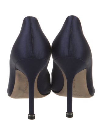 Manolo Blahnik Hangisi Satin Pumps