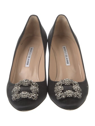 Manolo Blahnik Hangisi Satin Pumps