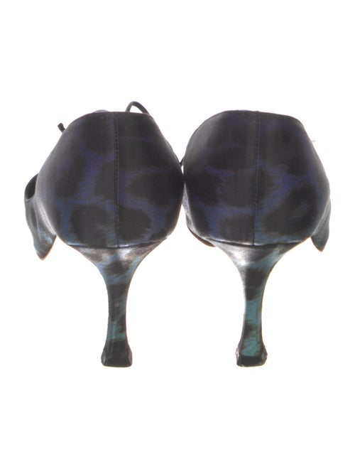Manolo Blahnik Printed Bow Accents Pumps