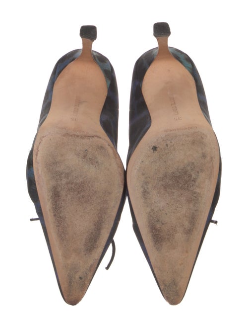 Manolo Blahnik Printed Bow Accents Pumps