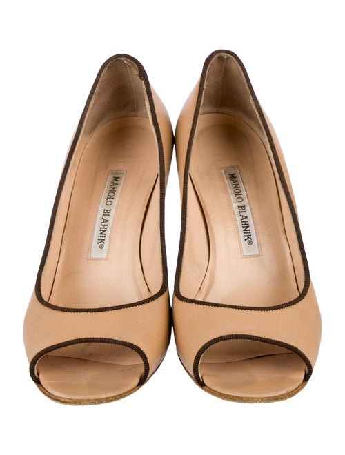 Manolo Blahnik Leather Grosgrain Trim Pumps