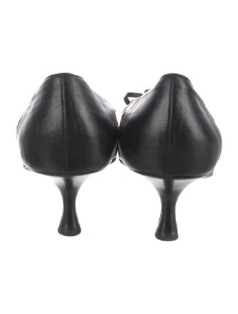 Manolo Blahnik Leather Bow Accents Pumps