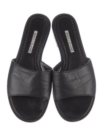 Manolo Blahnik Safinanu Leather Slides
