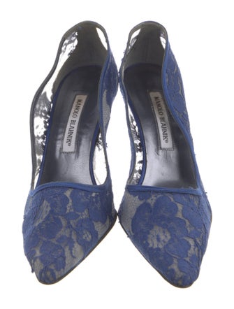 Manolo Blahnik Lace Lace Pattern Pumps