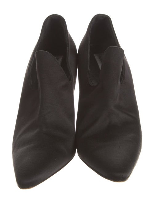 Manolo Blahnik Suede Pumps